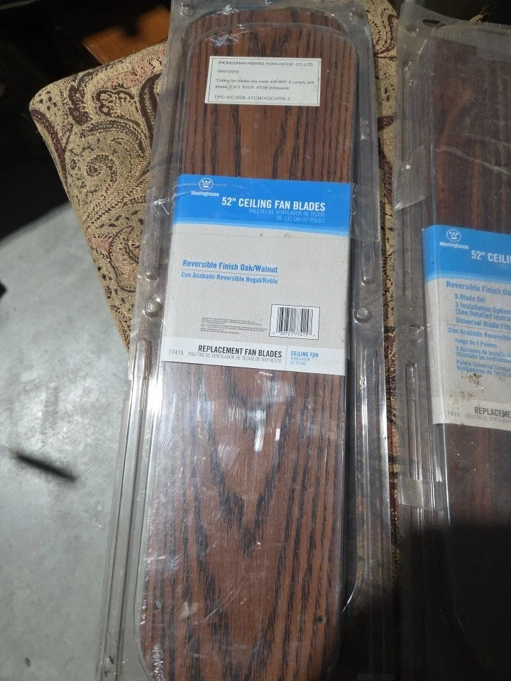 Juego de 5 aspas de ventilador reversibles Westinghouse 52 pulgadas roble/nogal Foto 1 de 1