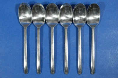 6 x Ikea Data Stainless Oval Soup Spoon 8 ¼” - Image 1 of 2