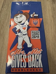 New York Mets ungeöffnet Mrs Met Gives Back Bobblehead SGA 13.08.25 Gewinnspiel - Bild 1 von 2