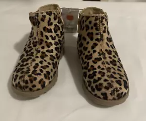 CARTERS LITTLE GIRLS LEOPARD PRINT ZIPPER ON BOOTS SIZE 11 NEW - Picture 1 of 15