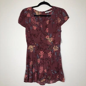 Urban Outfitters Kimchi blau bedruckt Blumen Faux Wickel Strampler Größe 2 Flügelärmel - Bild 1 von 12