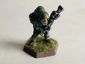 Warhammer 40k Astra Militarum Metal Painted Soldier Human - Picture 1 of 3