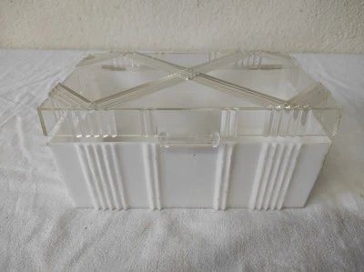 Ancienne Boite à sucres en plastique 17 x 10,5 cm par 8 cm de haut - Photo 1/4