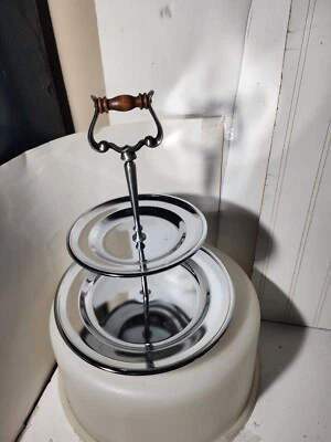 KROMEX HERITAGE HOUSE SMALL 2-TIER DOUBLE TIDBIT SERVING TRAY STAND - Image 1 of 4