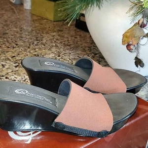 Schwarze Einsohle und Aufsätze - Größe 7 - Bild 1 von 6