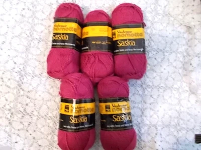 5 SK VINTAGE HILO SCHACHENMAYR NOMOTTA SASKIA, MAGENTA, 60% SEDA, 40% LANA 1 3/4 OZ Foto 1 de 4