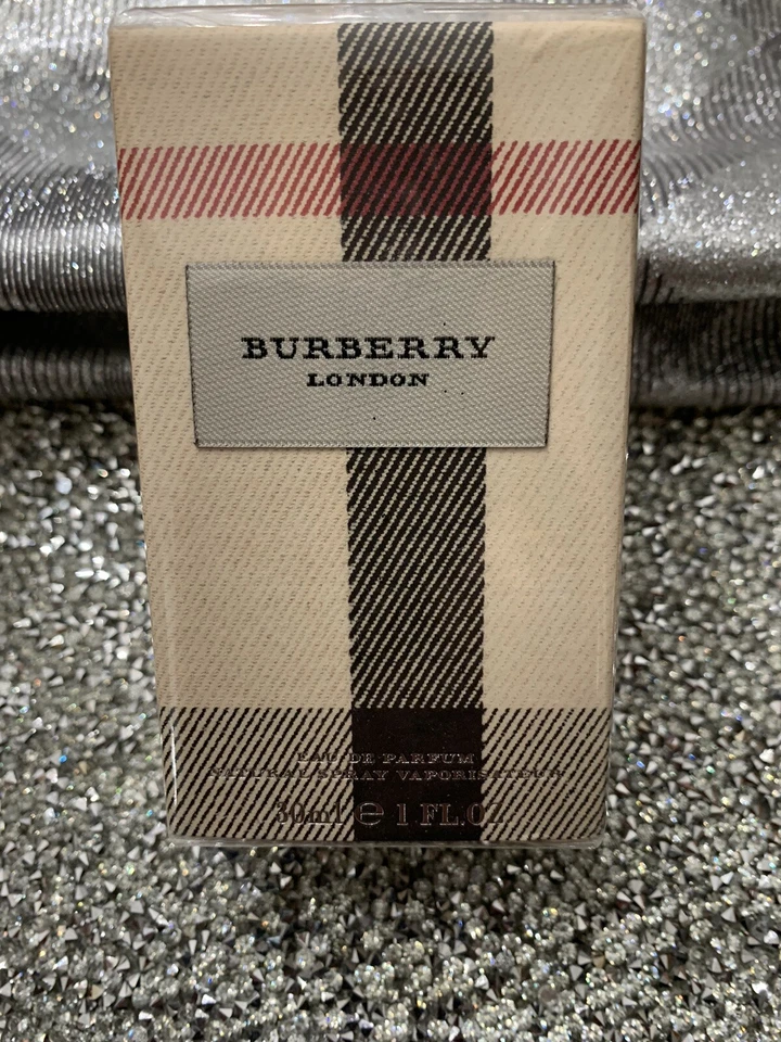 Perfume para mujer Burberry London 1 oz Foto 1 de 1