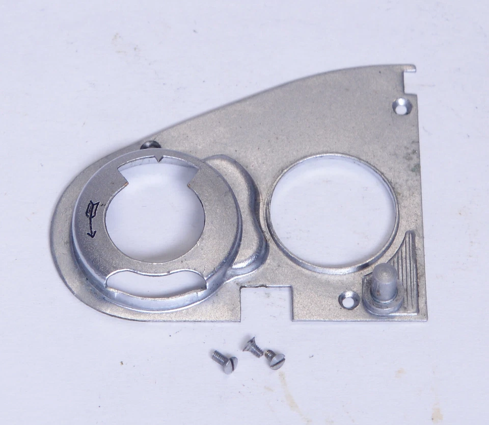 Ihagee Dresden EXAKTA II Cubierta Superior Izquierda Bisel De Colección SLR Cámara Fotográfica Piezas Foto 1 de 1