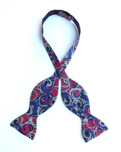 Vintage TIE RACK Pure SILK Bow Tie Self Tie Blue Red Multi Design Adjustable - Picture 1 of 11