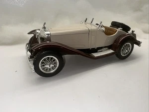 Burgo 1928 Mercedes Benz SSK 1:18 Made in Italy Cream and Brown Diecast - Picture 1 of 7