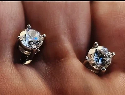 Orecchini punto luce, Argento 925, Zirconi, nuovi con cartellino e confezione - Immagine 1 di 4