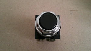 NEU ANDERE GENERAL ELECTRIC CR104P, SCHWARZER KAPPENDRUCKKNOPF OHNE NC-KONTAKTBLOCK. - Bild 1 von 3
