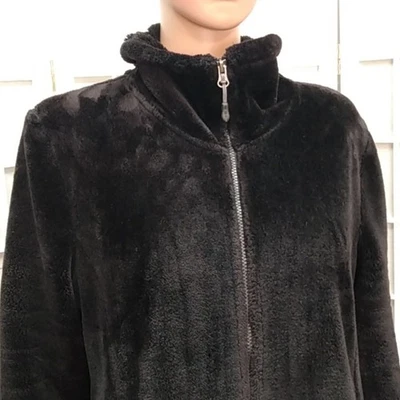 Chaqueta negra difusa polar con cremallera cuello alto para mujer acogedora cálida Foto 1 de 4