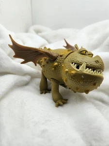 Dreamworks Dragon 6" Toy With Moveable Head, Wings & Legs - Picture 1 of 3