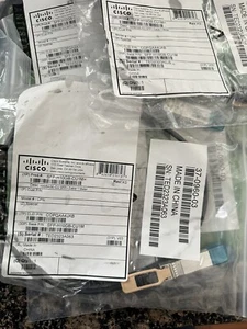 Cisco SFP-H10 GB-CU1M 1M 10GBASE-CU SFP+ CAVO *Nuovo. In stock - Foto 1 di 2