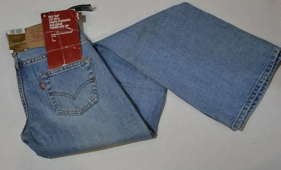 Jeans Levi's 516.04.76 modello zampa, chiusura cerniera,modello vintage chiaro  - Immagine 1 di 2