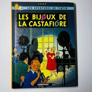 LES BIJOUX DE LA CASTAFIORE PETIT FORMAT TINTIN By Herge Hardcover - Picture 1 of 24