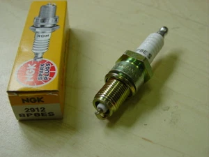 Bujía Spark Plug NGK BP8ES NUEVO EMBALAJE ORIGINAL p. B. para Moto-Guzzi Suzuki Yamaha XS650 - Imagen 1 de 1