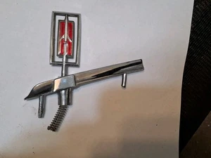 VINTAGE 1978 79 80 OLDSMOBILE CUTLASS HOOD ORNAMENT OEM 559548 GM - Picture 1 of 8