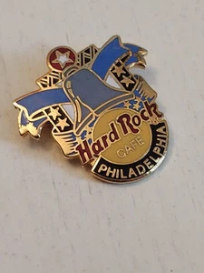 Hard Rock Cafe Philadelphia Liberty Bell With Stars Gold Trim Logo Pin - Bild 1 von 4