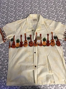 Men’s Royal Hawaiian Creations Ukulele Print S/S Cotton Shirt Sz L - Picture 1 of 4