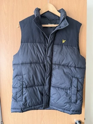 Chaleco acolchado Lyle And Scott. Acolchado Talla S. Negro Foto 1 de 4