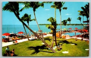 Monterrey Hotel Miami Beach Florida Postcard - Picture 1 of 2