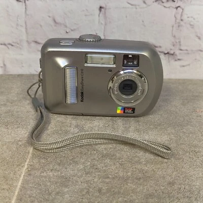 Kodak EasyShare C310 4.0MP Compact Digital Camera - Silver - Image 1 of 4
