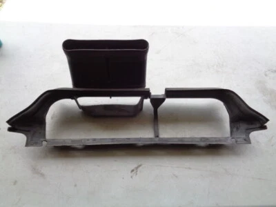 1999 VOLVO S80 RADIATOR SUPPORT AIR FLOW GUIDE TRIM GRILL GRILLE OEM Foto 1 de 4