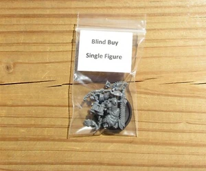 40K World Eaters _Jakhal w/ Chainblades Blind Buy Single Figure New - Picture 1 of 1