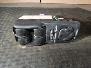 Door Switch Front SATURN S SERIES 96 97 98 99 - Bild 1 von 4