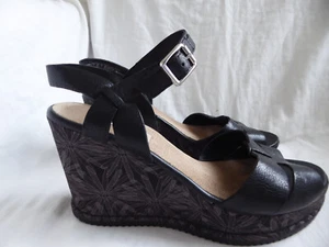 Clarks Narrative black leather open toe strappy ankle strap wedge sandals size 7 - Picture 1 of 8