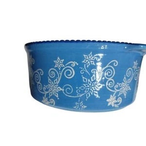 Temp-Taiton's Blue & White Floral Lace Winter 1.75 QT Ceramic Bakeware Dish - Picture 1 of 9