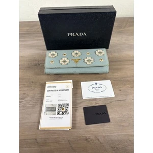 Prada babyblaue lange Geldbörse mit Blumenmuster - selten - EUC - muss nur etwas gereinigt werden - STEHLEN - Bild 1 von 7