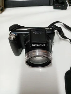 Olympus SP800uz Digital Camera 14 Mega pixel image stablization 30x Opt zoom - Picture 1 of 10
