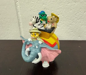 Figura PVC animal safari MGM Grand Toy 1997 de colección elefante león - Imagen 1 de 8