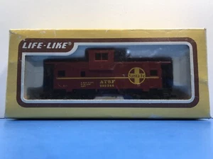 HO Scale “Santa Fe” Caboose # ATSF 999246 ( A Man Alert Is Seldom Hurt ) #3 - Picture 1 of 12
