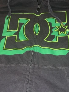 DC Shoes Zip Up Hoodie Sweatshirt Jacket Black & Green Logo Boys S P CH - Picture 1 of 5