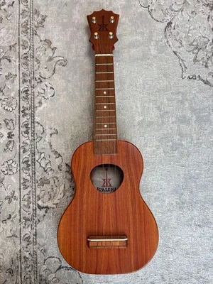 Ukelele Koaloha Hecho en Hawaii Pikake (Esmerilado) Koaloha Foto 1 de 4