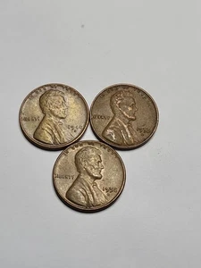 1946-D, 1955-D, and 1958-D Lincoln  Wheat Cent Pennies - Picture 1 of 3