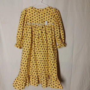 Girl's Nightgown, size 5, Handmade by Grandma Jan-bees on yellow - Picture 1 of 5