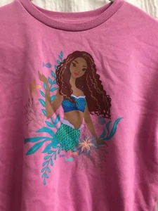 DISNEY'S LIL MERMAID PINK RUFFLE SLEEVE GRAPHIC PULLOVER SWEATSHIRT GIRLS SZ M-8 - Picture 1 of 5