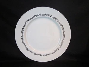 Aynsley Romance Smooth Dinner Plate Vintage Bone China Made in England - Picture 1 of 1