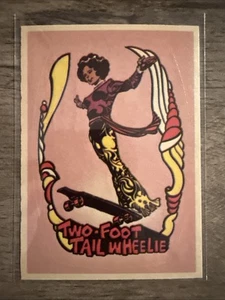 1976 Donruss Skateboard Sticker Two-Foot Tail Wheelie - Bild 1 von 2