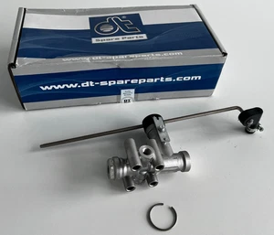 Level valve 4640060020 DT SPARE PARTS 3.66704 fits DAF 1325337 / SCANIA 2121655 - Picture 1 of 6