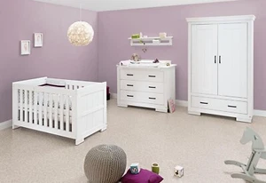 Pinolino Kinderzimmer Skrollan breit, 3-teilig, weiß mit Holzmaserung  - Bild 1 von 12