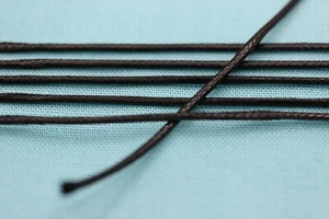 Schmuckherstellung gewachste Polyester-Fadenkordel, schwarz oder weiß - 1 mm x 1, 5,10 m. - Bild 1 von 12