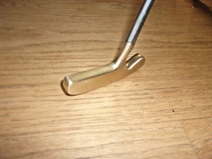 Acushnet FLU 6 S Bulls Eye Putter with original grip - 35.5" - RH - Picture 1 of 5