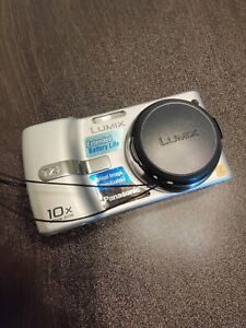 PANASONIC Lumix DMC-TZ1 5.0MP Compact Digital Camera  Silver Tested