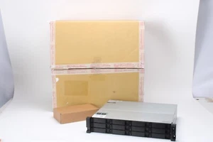 QNAP TS-1273AU-RP 12 Bay High-Performance Rack NAS 2,5GbE porty z twardym dyskiem 48 TB - Zdjęcie 1 z 6